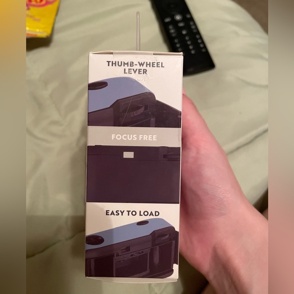 reusable film camera, never used - Picture 2 of 4